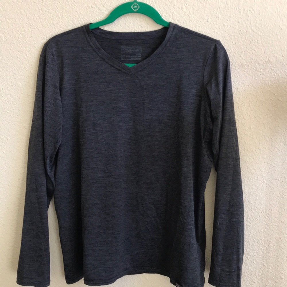 Women’s Large dark blue Patagonia Capilene daily